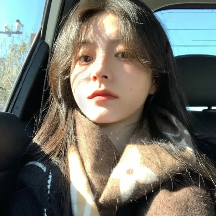 明天，我会成为谁的女友